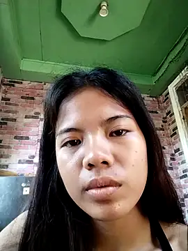 trixiavia online show from April 19, 2026, 2:45 am