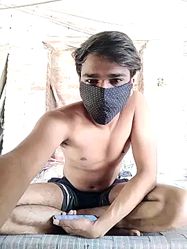 hot sexy lko boy online show from April 17, 2026, 6:16 am