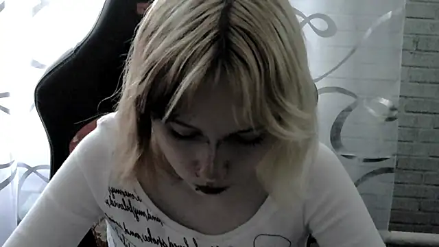 Vi Nika online show from April 18, 2026, 1:02 pm