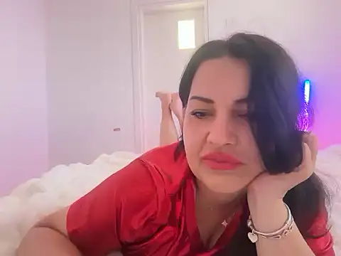 Snapshot of SeleneVane chatting on June 20, 2026, 12:10 pm SeleneVane online show from June 20, 2026, 12:10 pm