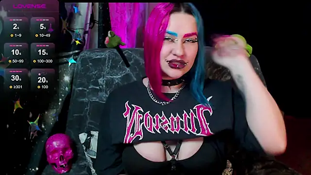 Neon Baddie online show from April 21, 2026, 4:24 pm