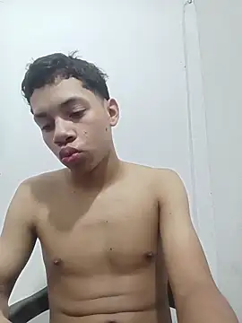 Snapshot of curious_straight_guy chatting on May 24, 2026, 2:22 am curious straight guy online show from May 24, 2026, 2:22 am