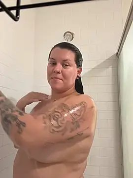 kittyykat767 online show from April 16, 2026, 2:45 am