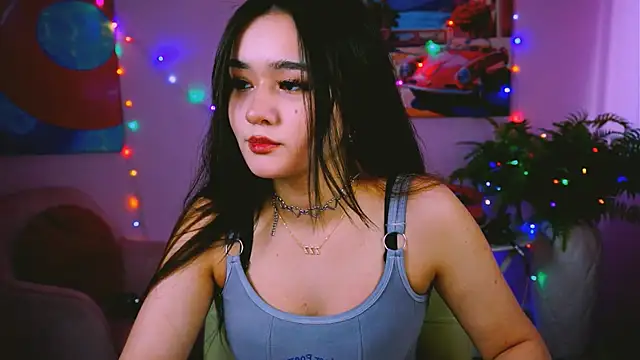 AmiMeow  online show from April 15, 2026, 9:04 am