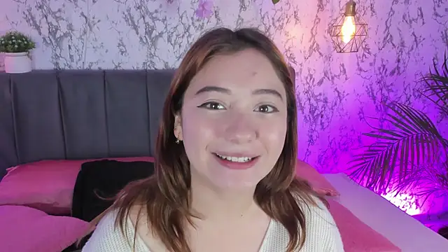 Sakura lux online show from April 15, 2026, 12:42 pm