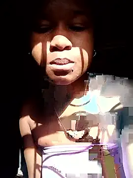 Snapshot of Diva-girl1 chatting on April 29, 2026, 7:12 am Diva-girl1 online show from April 29, 2026, 7:12 am