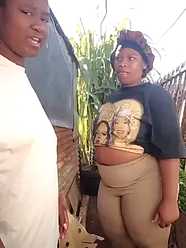 Snapshot of Diva-girl1 chatting on June 7, 2026, 8:08 am Diva-girl1 online show from June 7, 2026, 8:08 am