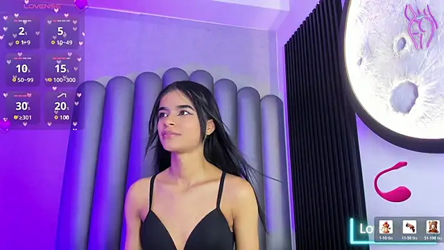 Snapshot of luna-bella_ chatting on June 16, 2026, 3:28 am luna-bella online show from June 16, 2026, 3:28 am
