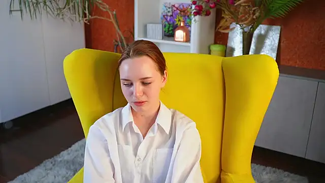 MurielJoo online show from April 14, 2026, 12:54 pm