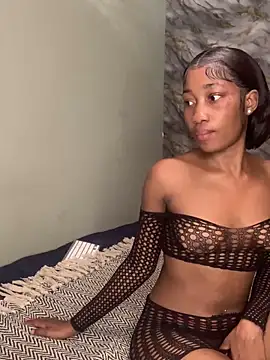 Petite BUNNYWORXXX online show from April 16, 2026, 9:04 pm