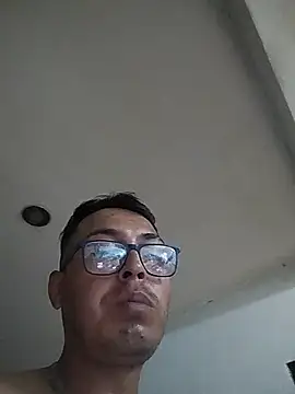 JhonSnow 98 online show from April 14, 2026, 3:33 am