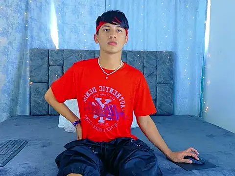 IhanKing online show from May 15, 2026, 6:50 pm