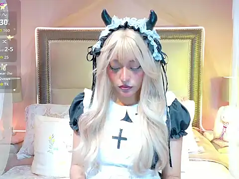 VaLuu   online show from June 2, 2026, 1:11 pm