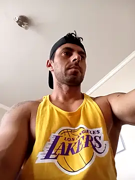 Snapshot of Fittrainer21 chatting on April 29, 2026, 9:10 pm Fittrainer21 online show from April 29, 2026, 9:10 pm