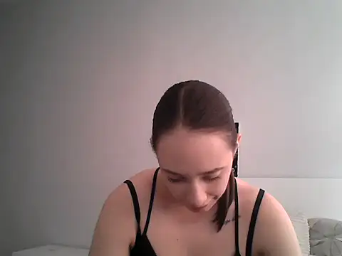 DarkMirel online show from May 24, 2026, 12:27 pm