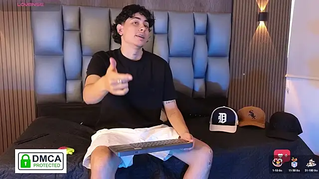 mohamed malik online show from April 17, 2026, 4:21 pm