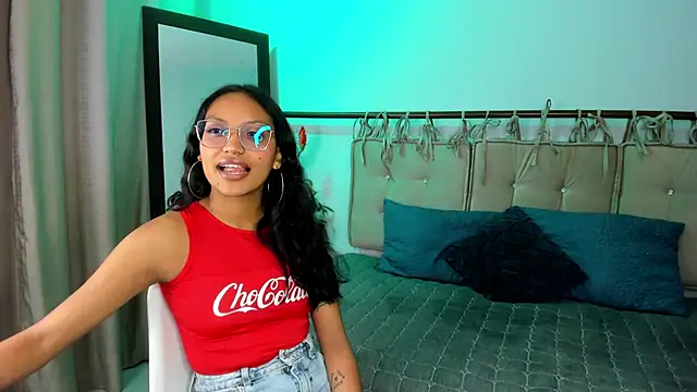 Snapshot of miel_ambar chatting on April 20, 2026, 1:03 pm miel ambar online show from April 20, 2026, 1:03 pm