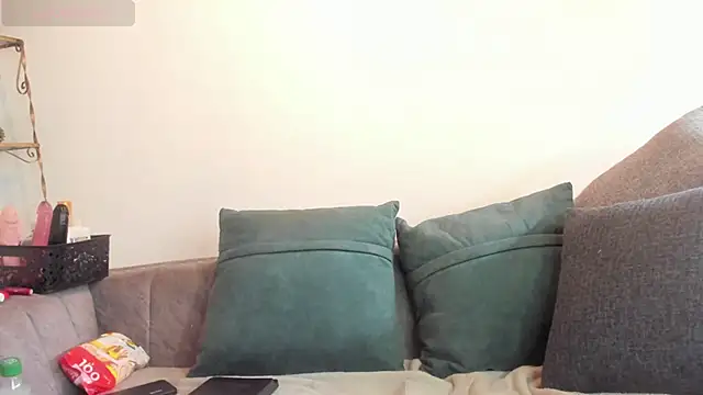 Anyelina milf online show from April 18, 2026, 7:40 pm