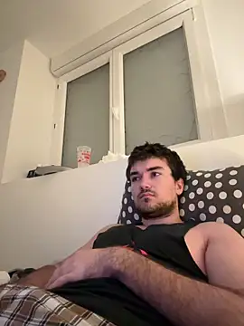 Weanny online show from April 14, 2026, 4:45 pm