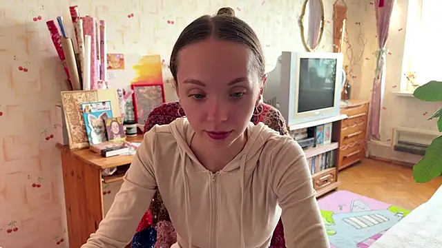 AdriannaBill online show from July 5, 2026, 4:14 pm