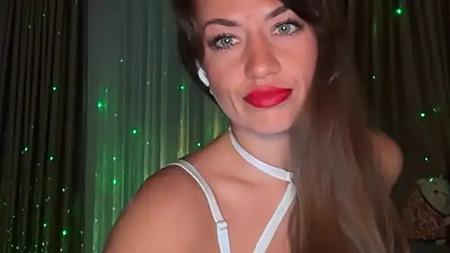 missRorian online show from June 19, 2026, 2:23 pm