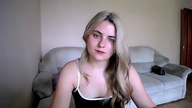 Snapshot of _shy_sabrina__ chatting on July 4, 2026, 12:00 pm shy sabrina online show from July 4, 2026, 12:00 pm