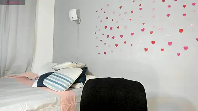 Lexxa W online show from April 16, 2026, 7:25 pm