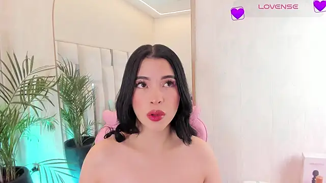 Snapshot of imnikaa_ chatting on June 19, 2026, 1:28 pm imnikaa online show from June 19, 2026, 1:28 pm