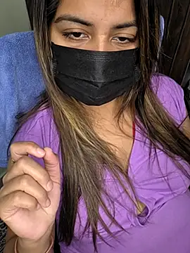 Jasmine lovel online show from April 16, 2026, 7:14 pm