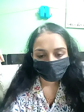 Lusi G online show from April 18, 2026, 9:55 am