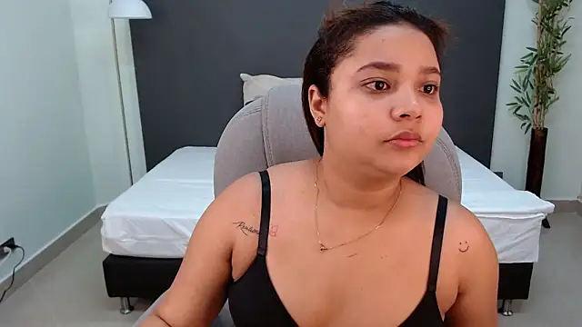 miaa bunyy online show from April 15, 2026, 7:51 pm