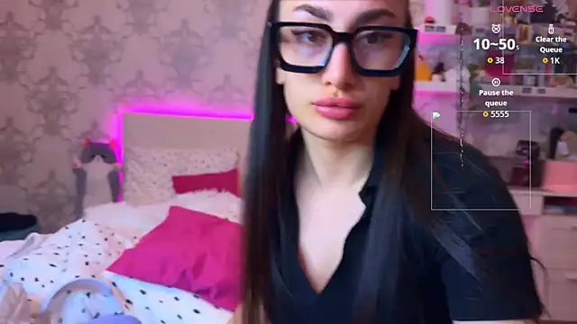 Snapshot of MyNaomi chatting on May 15, 2026, 7:56 pm MyNaomi online show from May 15, 2026, 7:56 pm