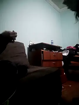 Snapshot of ParejaOculta chatting on April 20, 2026, 5:10 am ParejaOculta online show from April 20, 2026, 5:10 am
