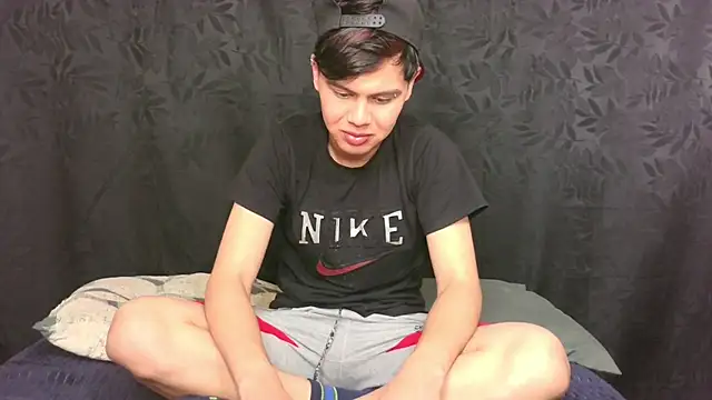 Felipe Kold online show from May 25, 2026, 12:43 am