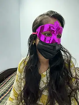 sweetylove01 online show from April 19, 2026, 10:38 am