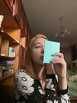 Melissa lissa  online show from April 18, 2026, 8:38 am