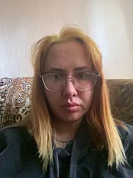 Melissa lissa  online show from April 15, 2026, 10:54 am