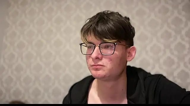 niksikori online show from April 17, 2026, 3:26 pm