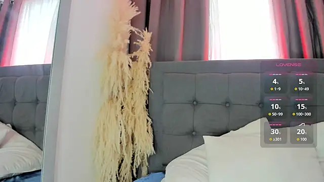 Snapshot of hanna-baker01 chatting on May 11, 2026, 2:45 pm hanna-baker01 online show from May 11, 2026, 2:45 pm