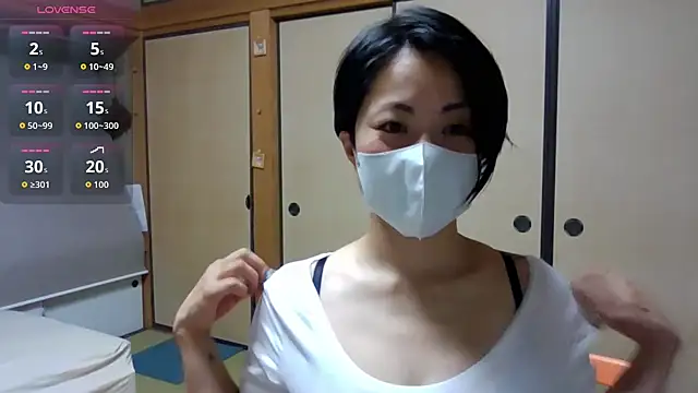 rin2432 online show from May 17, 2026, 2:28 pm