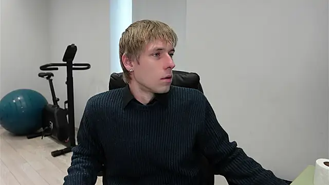 Snapshot of Richard_Hards chatting on May 14, 2026, 5:04 am Richard Hards online show from May 14, 2026, 5:04 am