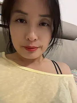 Snapshot of Faye-baby chatting on June 2, 2026, 3:01 pm Faye-baby online show from June 2, 2026, 3:01 pm