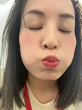Snapshot of Faye-baby chatting on May 13, 2026, 4:41 am Faye-baby online show from May 13, 2026, 4:41 am