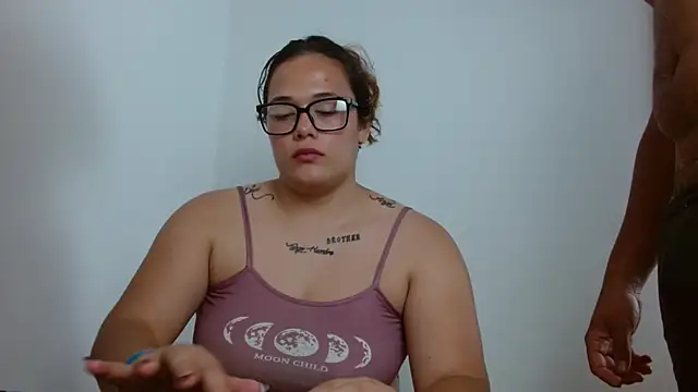 curvy-sofi-hard online show from April 21, 2026, 7:09 pm