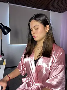AuroraMoore Pink online show from May 11, 2026, 2:45 pm