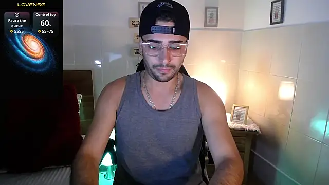 Snapshot of andders_ chatting on May 15, 2026, 12:41 am andders online show from May 15, 2026, 12:41 am