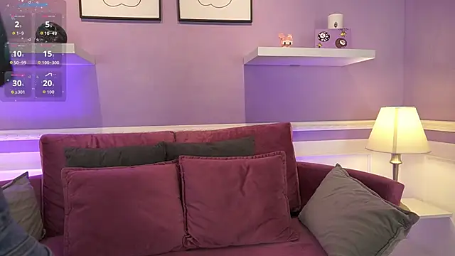 Snapshot of AlinaBennet_ chatting on June 10, 2026, 11:44 am AlinaBennet online show from June 10, 2026, 11:44 am