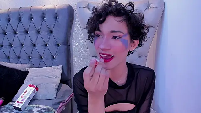 Anaciet Evans online show from April 19, 2026, 4:02 am