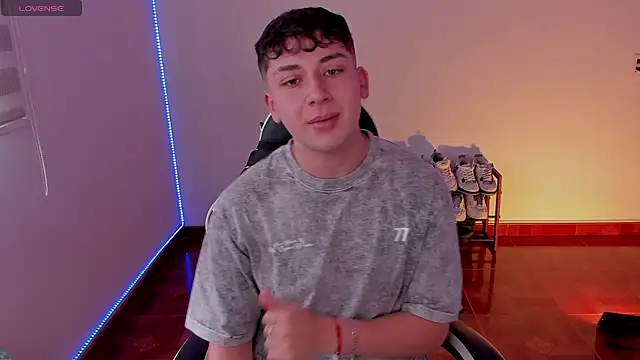 OLIVER K online show from April 18, 2026, 8:31 pm