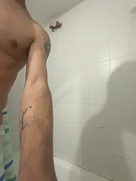 2forfunboys online show from April 21, 2026, 7:42 pm